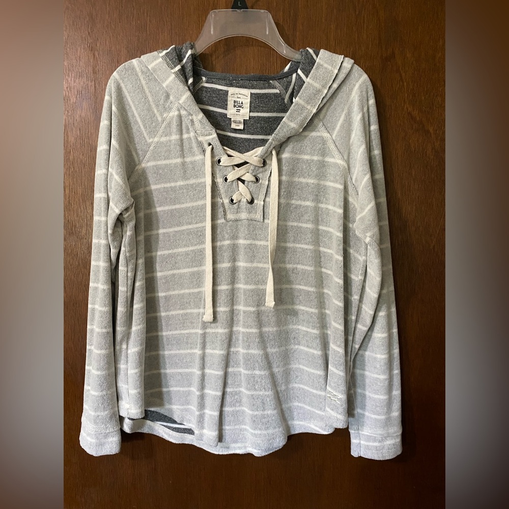 Billabong sweatshirt with hood